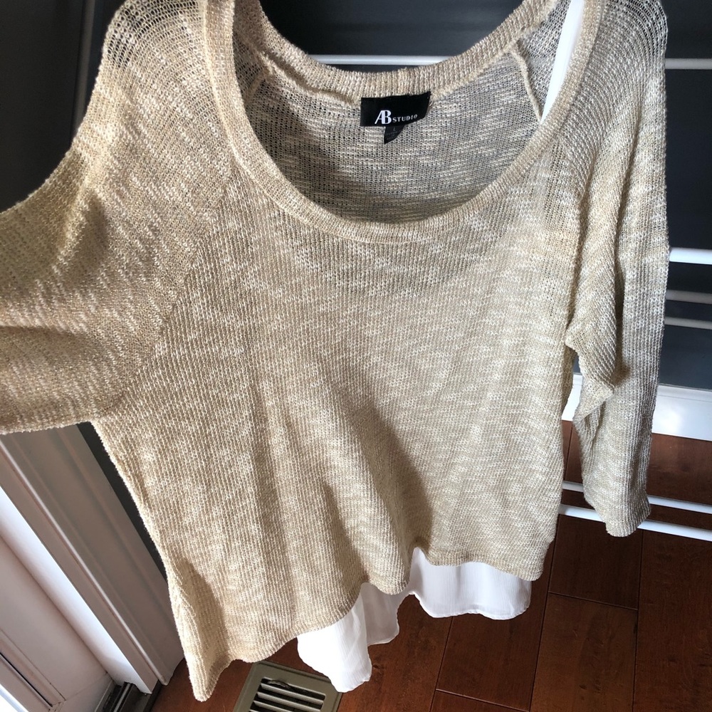 Sweater - Picture 2 of 3